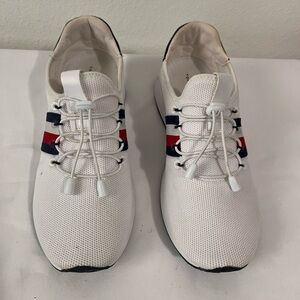 Tommy Hilfiger women’s casual slip on sneakers, white, 9 1/2 M, pre-owned